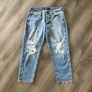 Hollister Low Rise Crop Boyfriend Women’s Jeans Size 28